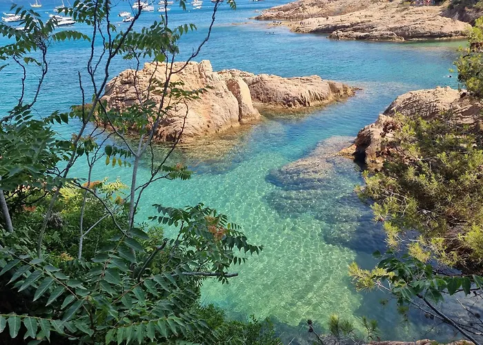 Vidabrava, Sagaro Garden Loft